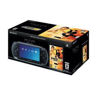 Sony PSP Base pack + Pro Evolution Soccer 6