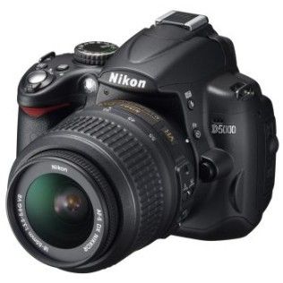 Nikon D5000 (Black) + AF-S DX 18-55