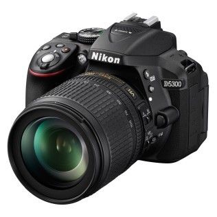 Nikon D5300 (Noir) + 18-105mm