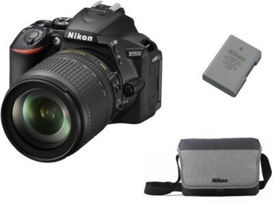 Appareil photo Reflex Nikon D5600 + 18-105 VR + 16Go + sac