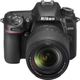 Appareil photo Reflex Nikon D7500 + 18-140mm VR