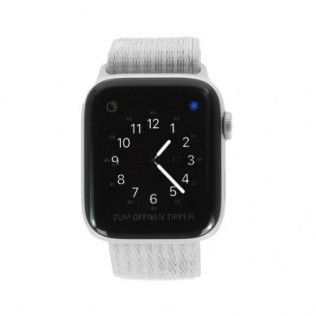 Apple Watch Series 4 Nike+ GPS 44mm aluminium argent boucle sport blanc